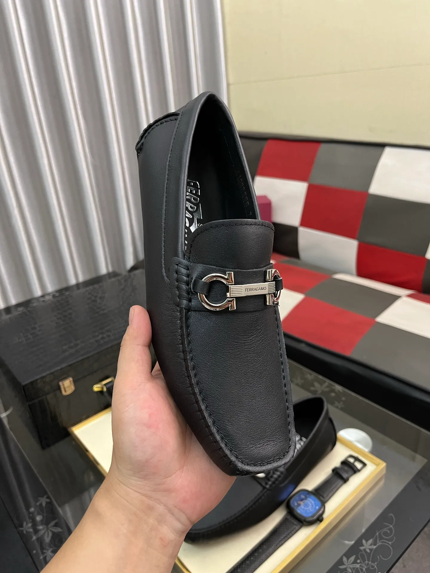 Men's shoes 💰560⌚️⌚️ Ferragamo [Ferragamo] new high-end quality framed shoes. The style is luxurious and elegant, with equal emphasis on practicality and style. We pay special attention to quality and details. The shoe last leather, workmanship and comfort are not inferior! Material: Imported first-layer soft cowhide leather upper ➕Genuine leather lining, code number: 38-446️⃣colors available